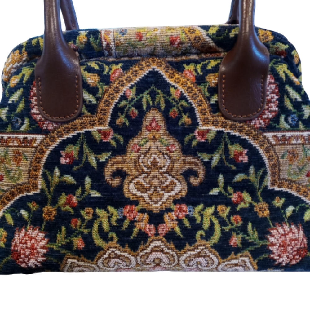Mcw Tapestry Carpetbag View 3